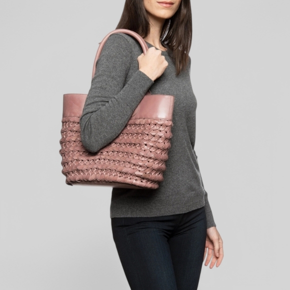 Rare FRYE Leather Woven Tote Shoulder Bag Satchel Taupe Basket Weave Boho - Picture 2 of 16